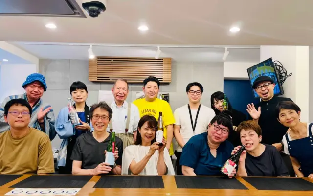 【知多で醸す酒「白老」＆フレンチ割烹の酒菜№１】　
7月5日㈮、発酵東海ツーリズムプログラムにて開催しました❣️

ここにしかない夏を味わう講座！第1弾！

猛暑の中、満席にて多くの皆様にお集まりいただき、心よりお礼申しあげます🙇‍♀️

銘酒「白老」5種と、フレンチ割烹5品との最高のペアリング✨

たくさんの感動のお言葉を頂戴し、私たちにとっても忘れがたい素晴らしいひとときとなりました✨

第2弾でその様子を投稿いたします😊

澤田酒造の薫さん、英敏さん、さゝ仙田さん、ご準備から当日まで多大なるご尽力を賜り、誠にありがとうございます🙇‍♀️

澤田酒造様、フレンチ割烹さゝ様のご協力のもと、小さな名もなき工房からも「地域の食文化」への応援として、売上の一部をクラウドファンディングに活用させていただきました😊

●発酵ツーリズム東海は、7/13までイベント続々開催中です！
https://tokaihakko.net/

▼クラウドファンディングも実施中
大反響の裏で見えた、地域の食文化のピンチを救いたい！
https://motion-gallery.net/projects/tokaihakko

応援📣よろしくお願いいたします🙇‍♀️

#澤田酒造
#白老
#フレンチ割烹ささ
#発酵ツーリズム東海
#半田運河発酵マルシェ
#おいしくらし工房覚王山
#ここライフ100
#地域の食文化