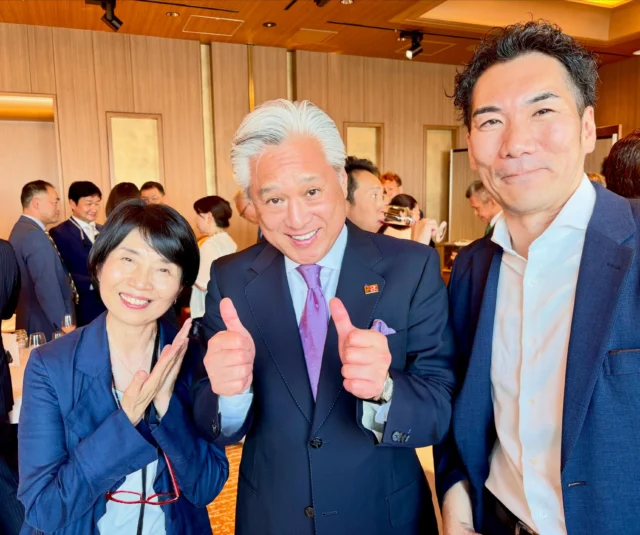 【全日本・食学会総会 渋谷へ】
全日本・食学会 総会に出席にて渋谷へ！

渋谷ヒカリエを散策！

d47 MUSEUM
木桶醤油展示拝見✨

茶庭 然花抄院
わらび餅いただく✨

＊日時：2026年6月29日
＊会場：セルリアンタワー東急ホテル

■開会あいさつ：脇屋友詞 理事長

■第一号報告
2025年度事業報告、決算報告など。
■第二号報告
2026年度事業計画、組織体制など。
＊支部長（副理事長）挨拶
・柳原尚之 東京支部長
・長田勇久 中部支部長
・前田 元  京都支部長
・片山 城 大阪/兵庫支部長
事業計画、予算計画。新理事紹介など。

■閉会あいさつ：高岡哲郎 理事長補佐
以上、総会は、無事終了いたしました。

さて、懇親会スタート❣️

投稿写真をご覧くださいませ

夢のようなひとときを過ごすことができました✨

日本の料理界を牽引される皆様に、
ご挨拶させていただき感動の連続です✨

高田様、長田副理事長には、
大変お世話になり心より感謝しております🙇‍♀️

名古屋から大島社長もご出席で、
とても心強かったです❣️

三重でお世話になりました、
細石料理長、ご無沙汰しております😊

店舗デザインの巨匠・神谷さんもご一緒でした✨
お写真をご一緒できなかったのは残念でしたが、
近日中に覚王山商店街で・・・

夢のようなひとときは、瞬く間に過ぎ去りました😊
帰路へ名古屋🚄

一般社団法人 全日本・食学会
これからも微力ながら活動してまいります❣️

ホント！今日はハッピーな一日です💕

#全日本食学会
#食文化
#日本料理一灯
#おおしまの弁当
#おいしくらし工房覚王山